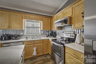 4240 Hickory Nut Ridge Rd, Hudson, NC 28638 - Photo 14
