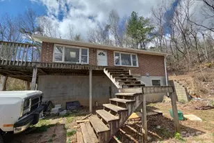 110 Wilrecar Dr, Black Mountain, NC 28711 - Photo 2