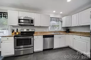 100 Privette St, Fort Mill, SC 29715 - Photo 10