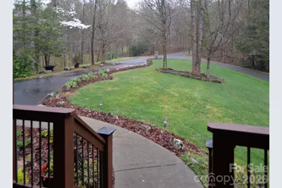 95 Creeks Edge Drive, Hendersonville, NC 28739 - Photo 34