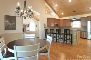95 Creeks Edge Dr, Hendersonville, NC 28739 - Photo 16