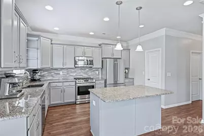 7041 Carnwarth Lane, Fort Mill, SC 29707 - Photo 8
