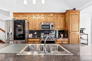 1530 Danlee Dr, Lancaster, SC 29720 - Photo 8