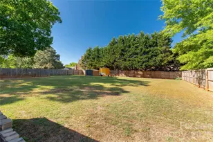 1530 Danlee Dr, Lancaster, SC 29720 - Photo 2