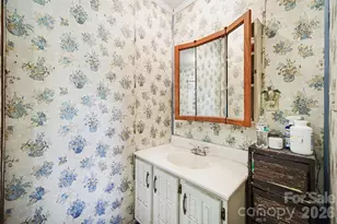 108 Crest St, Belmont, NC 28012 - Photo 8