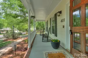 401 Sandymead Rd, Matthews, NC 28105 - Photo 6