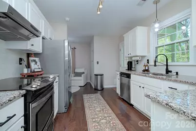 401 Sandymead Road, Matthews, NC 28105 - Photo 16