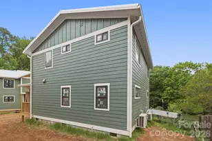 17 Fireside Dr, Asheville, NC 28806 - Photo 6