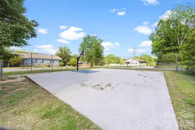 621 Pennsylvania Avenue, Charlotte, NC 28216 - Photo 22