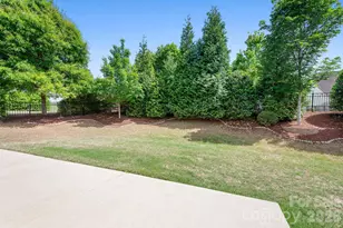 15403 Oleander Dr, Charlotte, NC 28278 - Photo 36