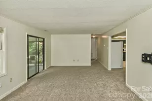 7 Teaneck Cir, Hendersonville, NC 28791 - Photo 10