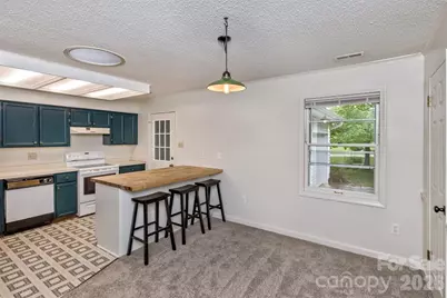 7 Teaneck Circle, Hendersonville, NC 28791 - Photo 14