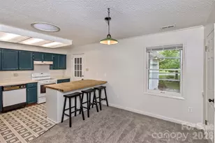 7 Teaneck Cir, Hendersonville, NC 28791 - Photo 14