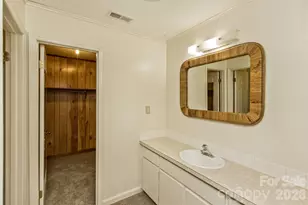 7 Teaneck Cir, Hendersonville, NC 28791 - Photo 22