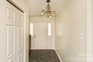 7 Teaneck Cir, Hendersonville, NC 28791 - Photo 6