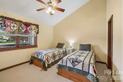 302 Eagles Nest Court S, Mars Hill, NC 28754 - Photo 16