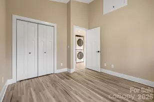 207 Hanover St, Asheville, NC 28806 - Photo 20