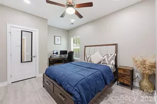 10258 Paper Birch Dr, Charlotte, NC 28215 - Photo 30