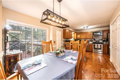 600 17th Avenue Drive SE, Hickory, NC 28602 - Photo 12