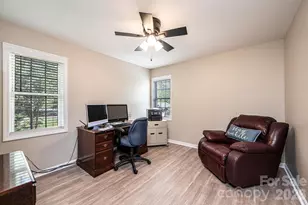 600 17th Ave Dr SE, Hickory, NC 28602 - Photo 28