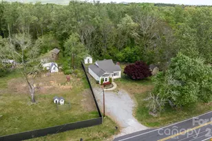 715 Main St, Hudson, NC 28638 - Photo 24