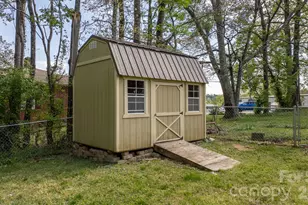 715 Main St, Hudson, NC 28638 - Photo 22