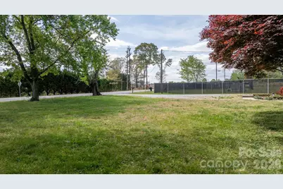 715 Main Street, Hudson, NC 28638 - Photo 6