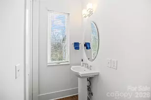 2631 Archdale Dr, Charlotte, NC 28210 - Photo 24