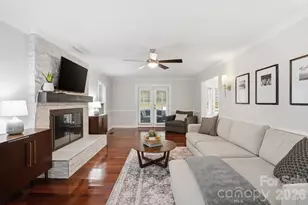 10646 S Hall Dr, Charlotte, NC 28270 - Photo 4
