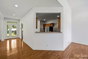 35 Stonecrest Ct, Flat Rock, NC 28731 - Photo 10