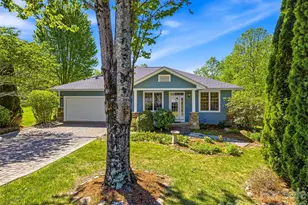 35 Stonecrest Ct, Flat Rock, NC 28731 - Photo 2