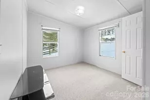 111 Oxford Ln, Blowing Rock, NC 28605 - Photo 10