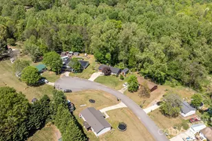 113 Foxfire Dr, Morganton, NC 28655 - Photo 30