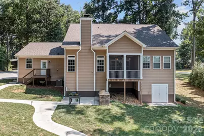 348 Catalina Drive, Mooresville, NC 28117 - Photo 2