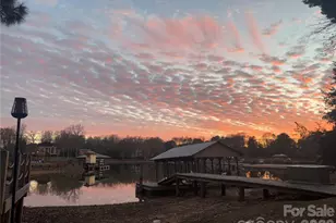 348 Catalina Dr, Mooresville, NC 28117 - Photo 4
