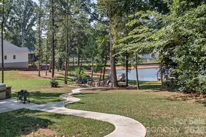 348 Catalina Drive, Mooresville, NC 28117 - Photo 8