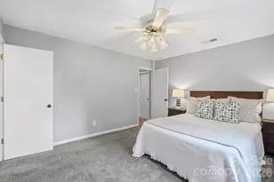 1200 Clear Springs Ct, Charlotte, NC 28214 - Photo 16
