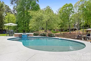 1395 Strawberry Ln, Denver, NC 28037 - Photo 4