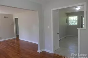 3016 Colfax St, Charlotte, NC 28216 - Photo 6