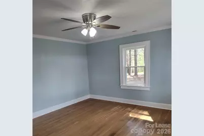 2048 Quiet Lane, Hickory, NC 28602 - Photo 4