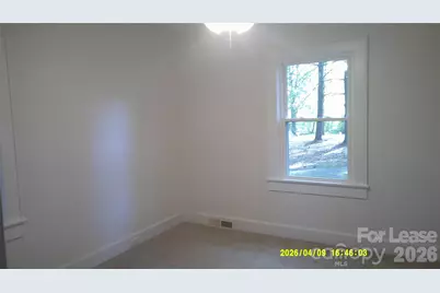 2048 Quiet Lane, Hickory, NC 28602 - Photo 10