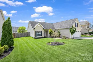 33 Lumber River Rd, Fletcher, NC 28732 - Photo 1