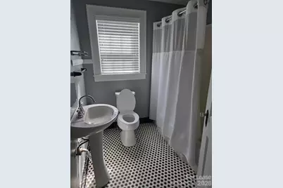 102 31st Avenue NW, Hickory, NC 28601 - Photo 14