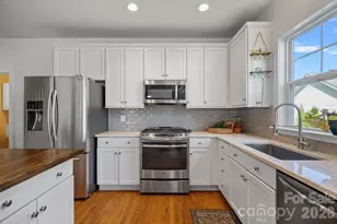 15426 Waterfront Dr, Huntersville, NC 28078 - Photo 2