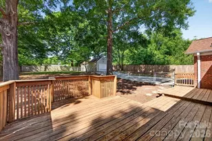 900 E John St, Matthews, NC 28105 - Photo 28