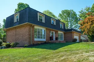 3740 6th St NE, Hickory, NC 28601 - Photo 8