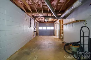3740 6th St NE, Hickory, NC 28601 - Photo 34
