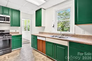 55 Walton St, Asheville, NC 28801 - Photo 18