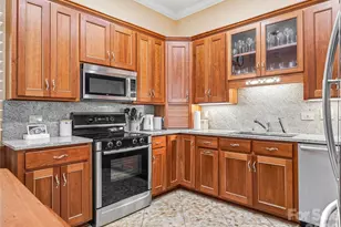 30 Dover St, Asheville, NC 28804 - Photo 16