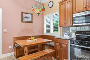 30 Dover St, Asheville, NC 28804 - Photo 18